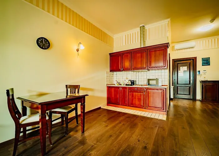 Joy Ruby Red Retreat Apartment *